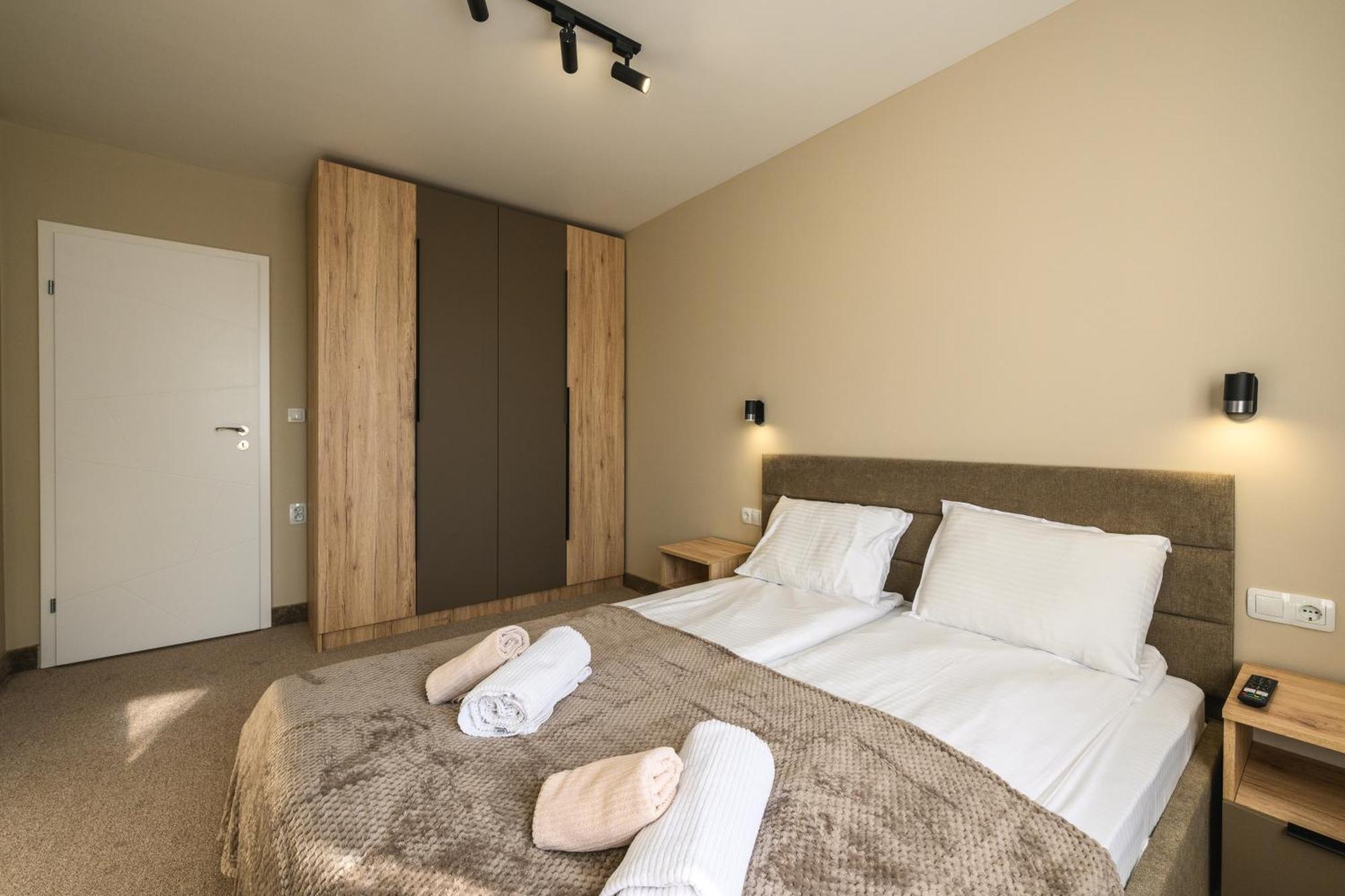 Apartment 4