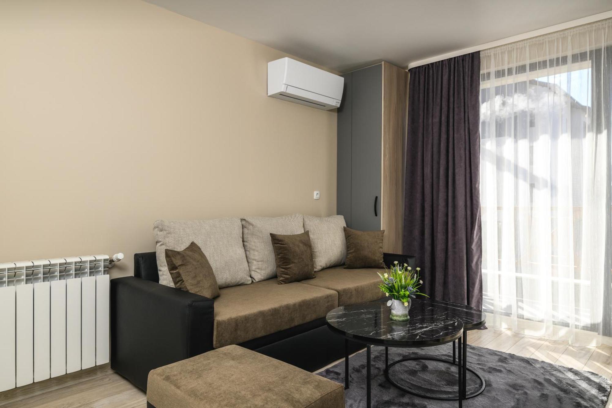 Apartment 4
